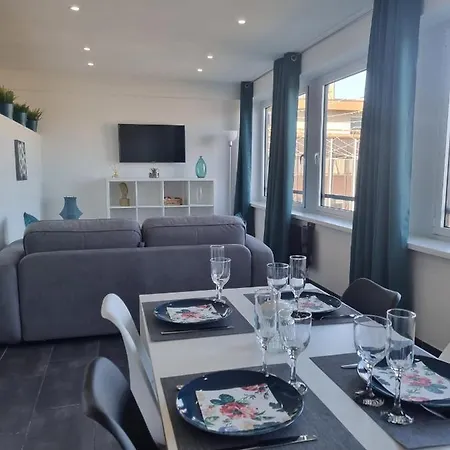 Les Mirabelles Apartment